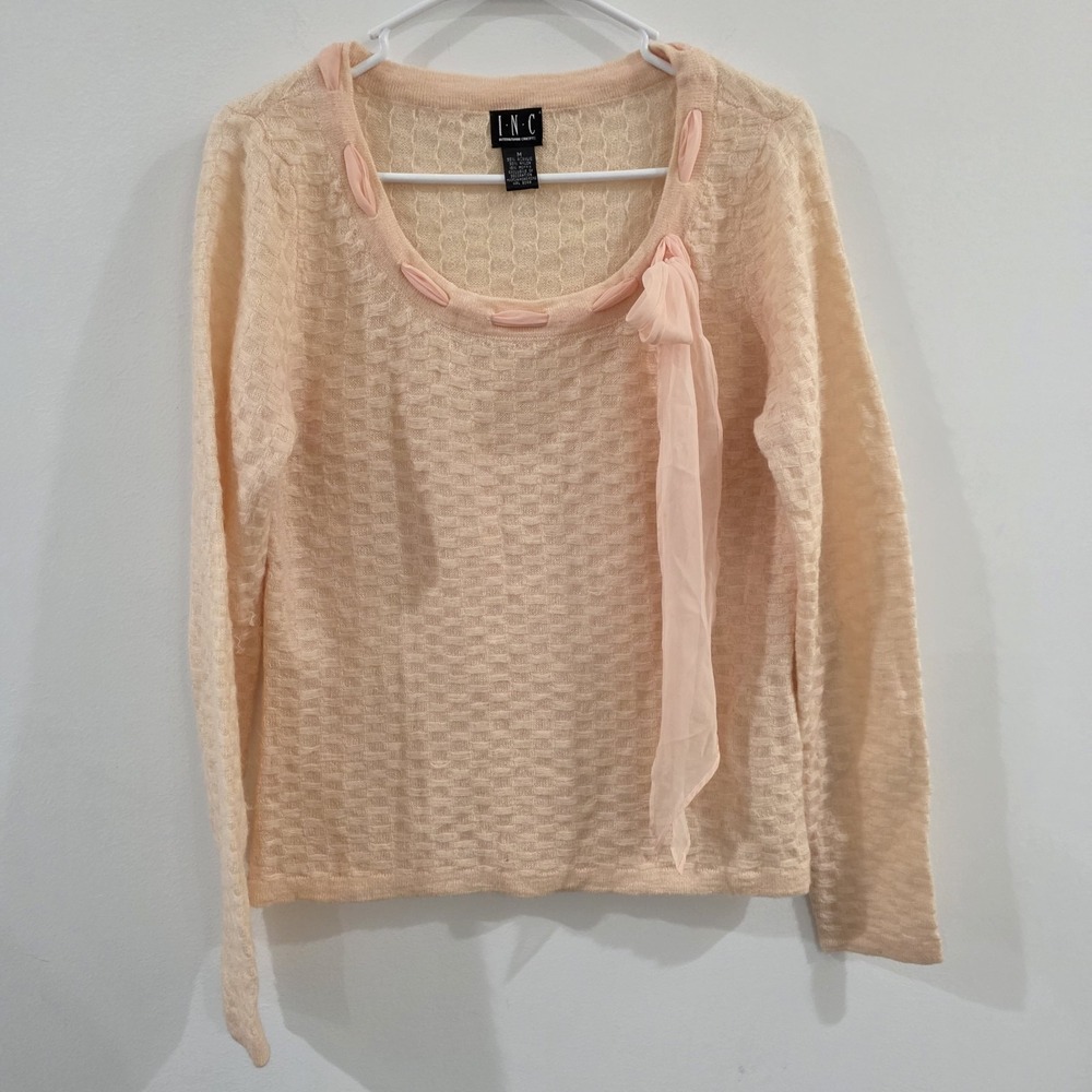 Vintage Inc Womens Sweater Size Medium Mohair Blend Bow Paris Twee Peach Euro